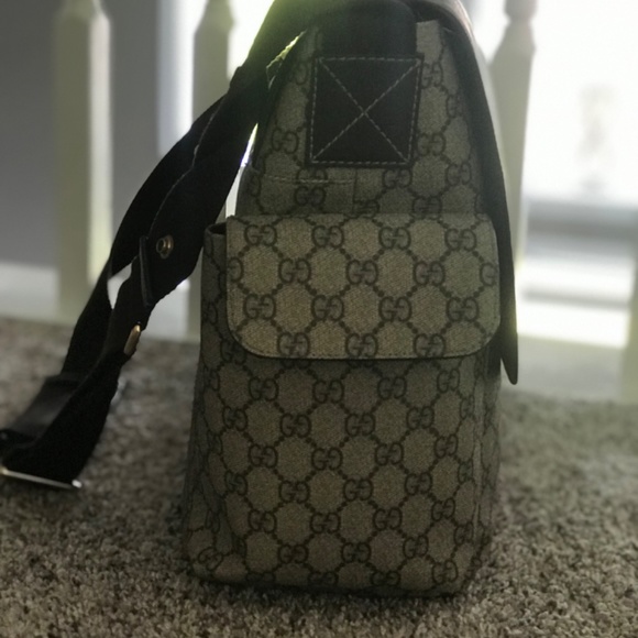 Gucci diaper bag - Picture 5 of 7